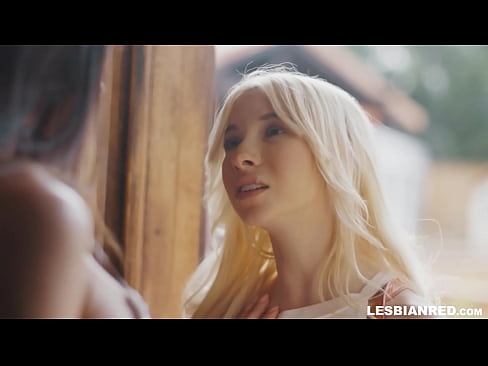 ❤️ Dívka se po několika měsících vrátí domů a skončí u lízání kundy své nevlastní matky ☑ Jen porno u cs.pornpk.ru